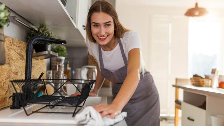 How to Deep Clean Your Kitchen Like a Pro